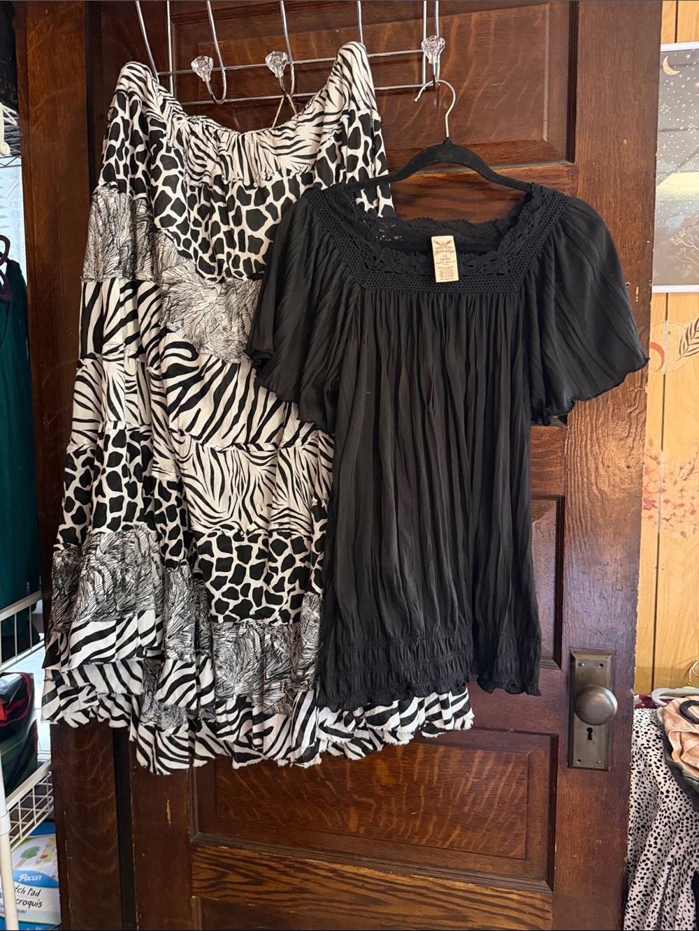 Faded Glory Black Boho Crochet Yoke Peasant Top with Cato Animal print skirt